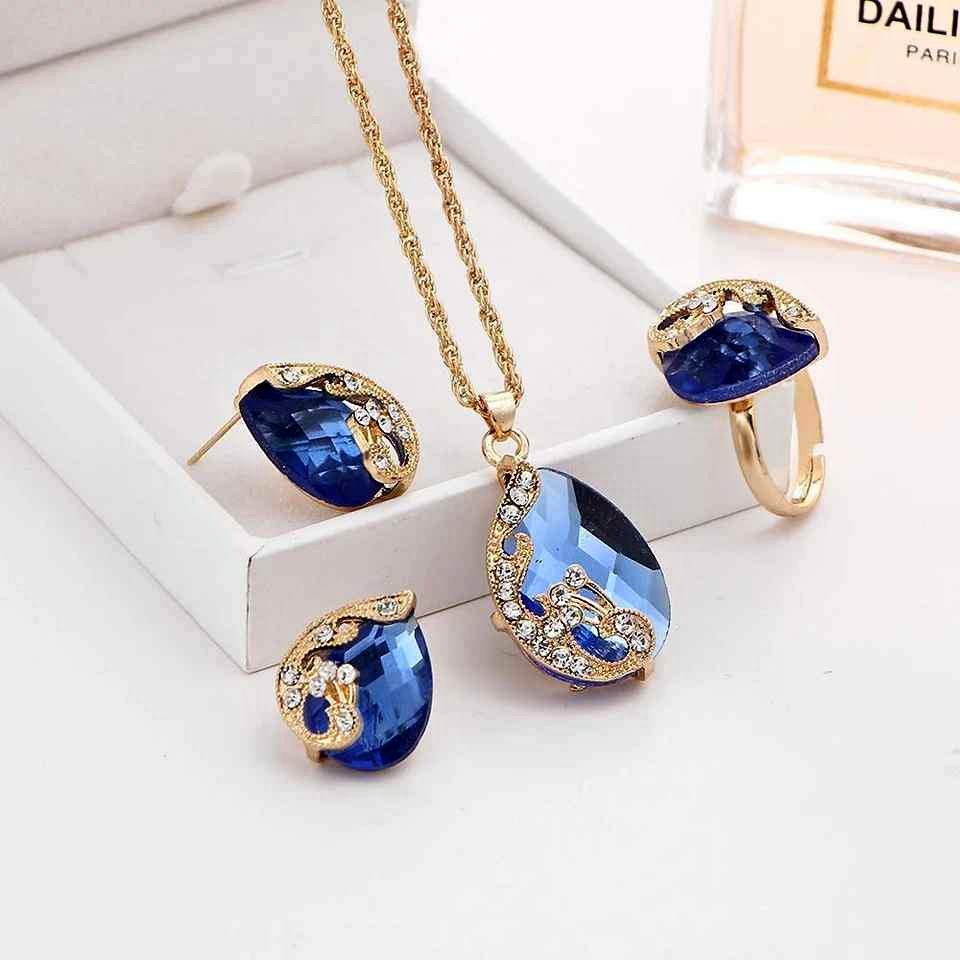Ladies Beautiful Necklace Set_0