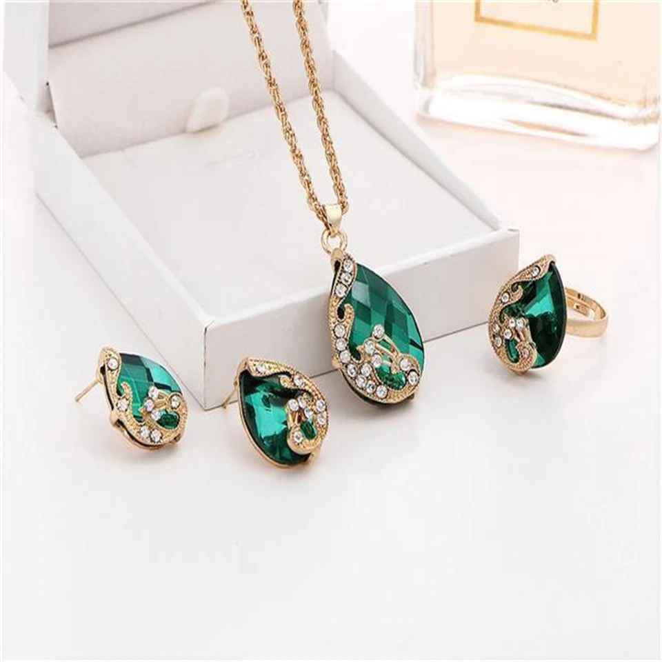 Ladies Beautiful Necklace Set_3