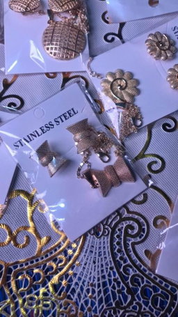 Ladies Earrings And Necklace