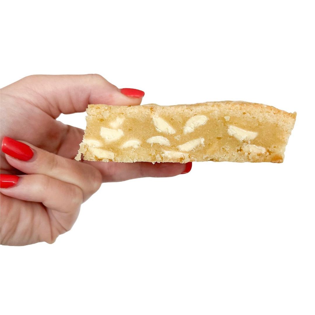 Golden Blondies (1 Piece)_1