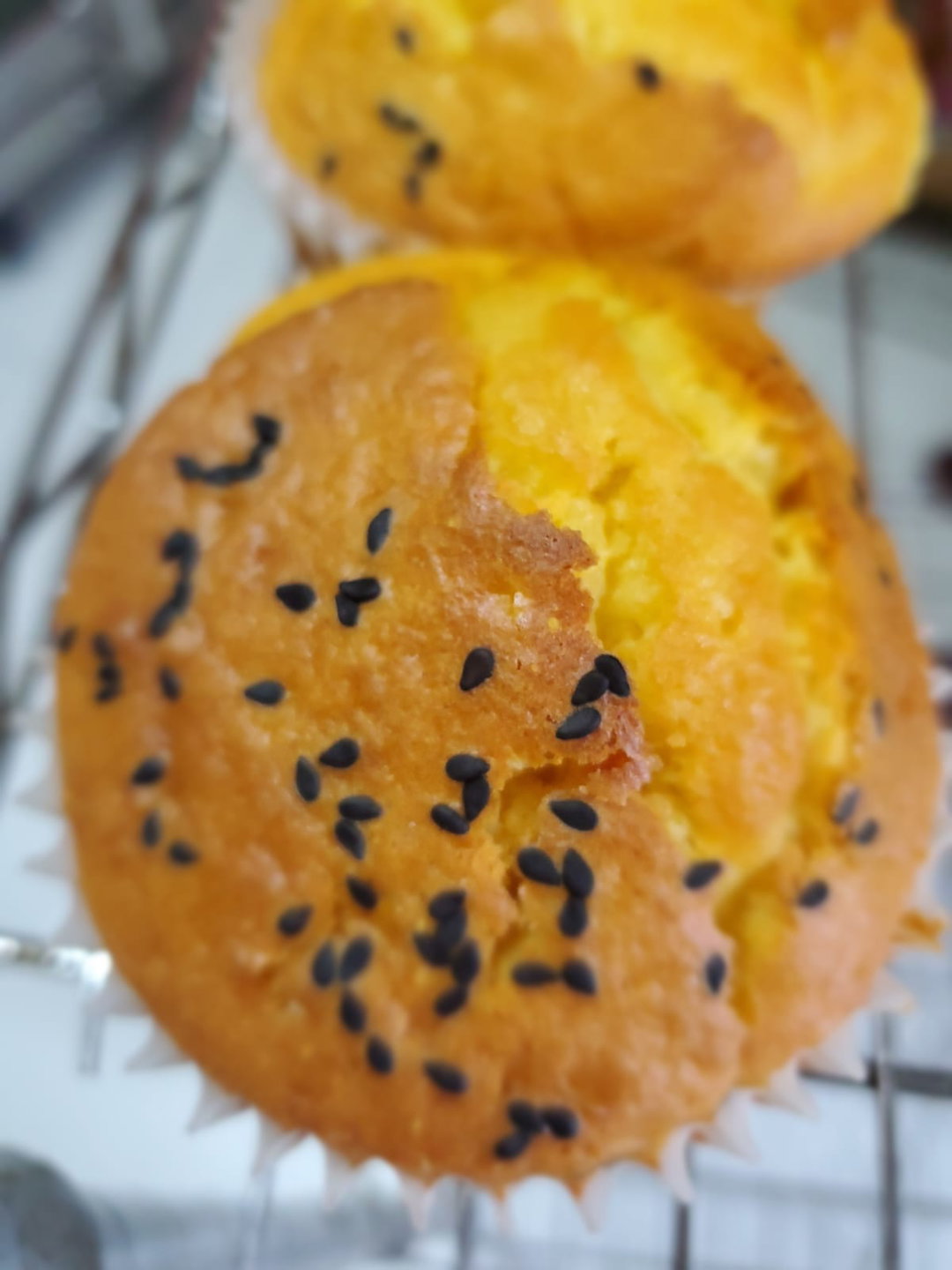 Lemon Poppy seed (Black Sesame) Muffin