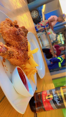 Quarter crispy chicken platter 
