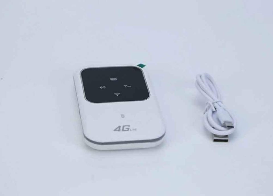 Portable Universal 4G/5G MiFi_1