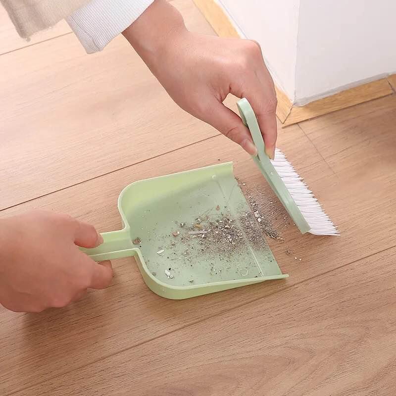 Mini Plastic Broom & Dustpan_5