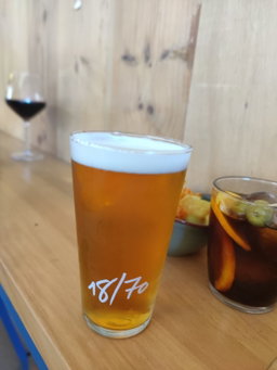 CERVEZA COPA 18/70 LA RUBIA