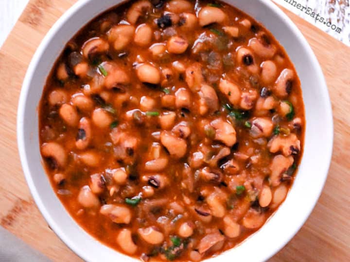 Black - Eyed Peas in Tomato Sauce - لوبيا بصلصة الطماطم