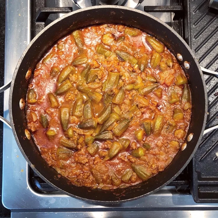 Extra Small Okra in Tomato Sauce - بامية بصلصة الطماطم_0