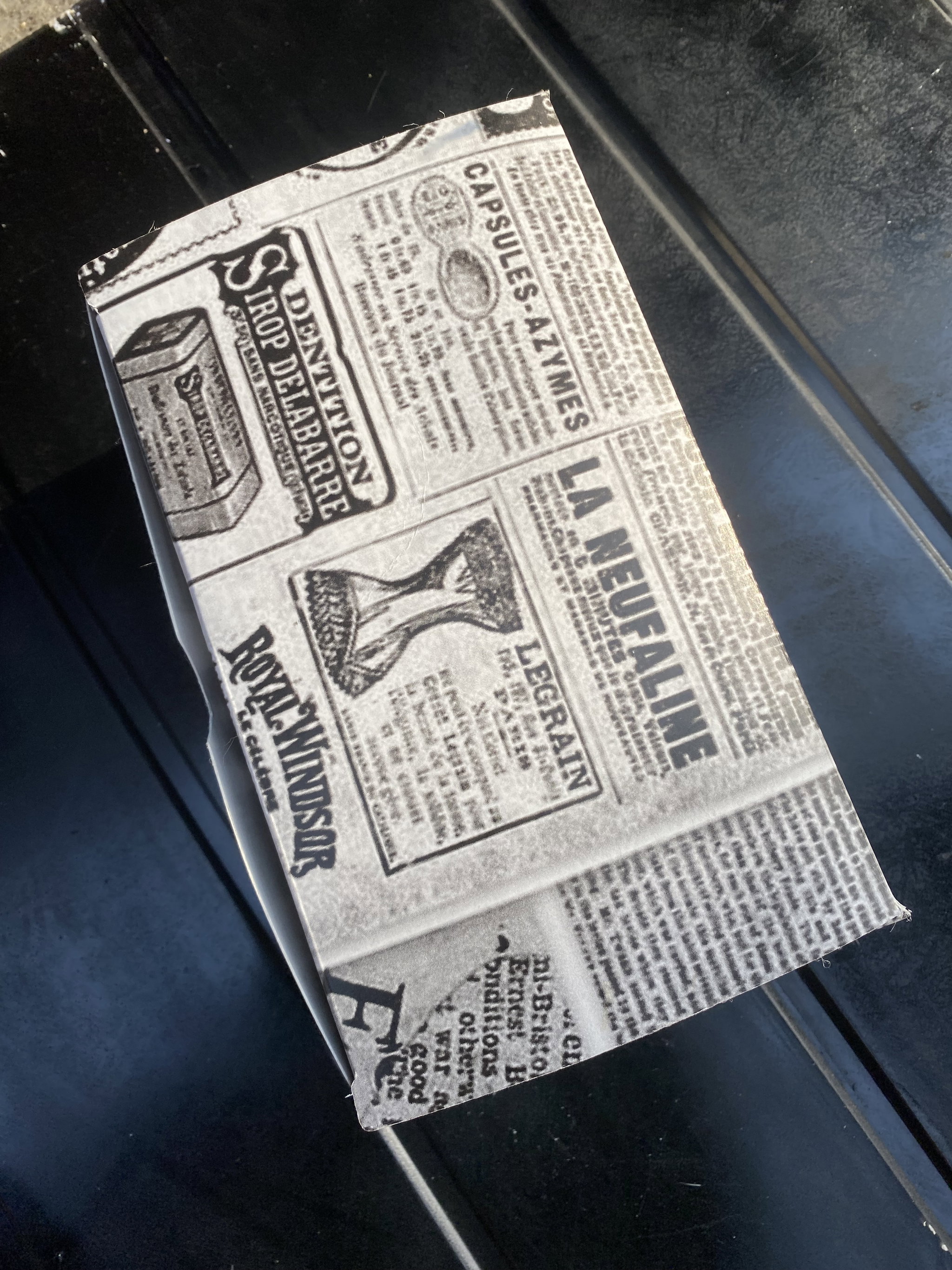  QUICK SERVICE TAKEOUT BOXES - RETRO NEWSPAPER PRINTS _8
