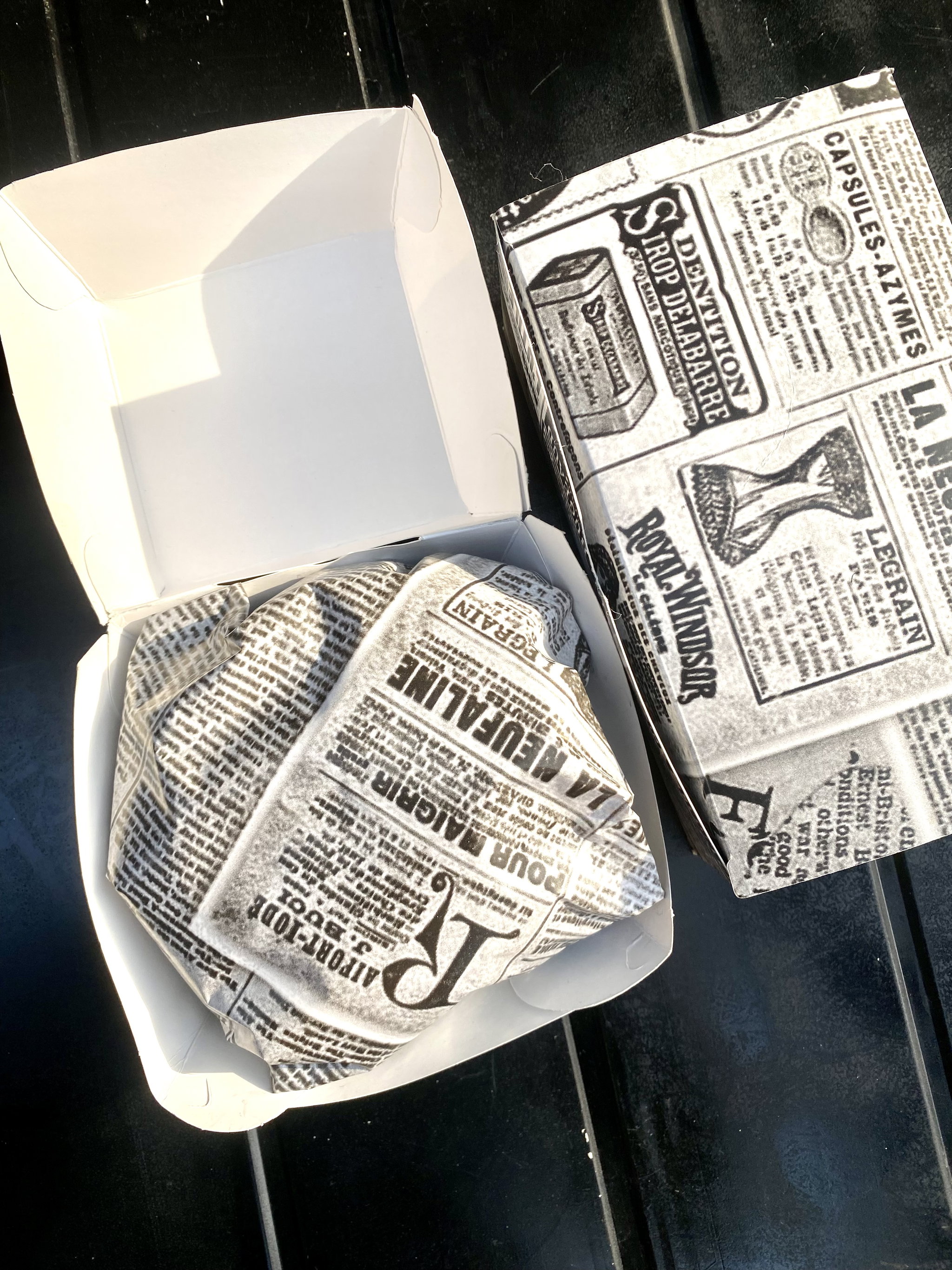  QUICK SERVICE TAKEOUT BOXES - RETRO NEWSPAPER PRINTS _6