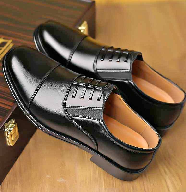 Classic Men Easy Wear Shoe_1