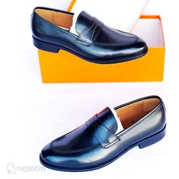 Classic Men Easy Wear Shoe