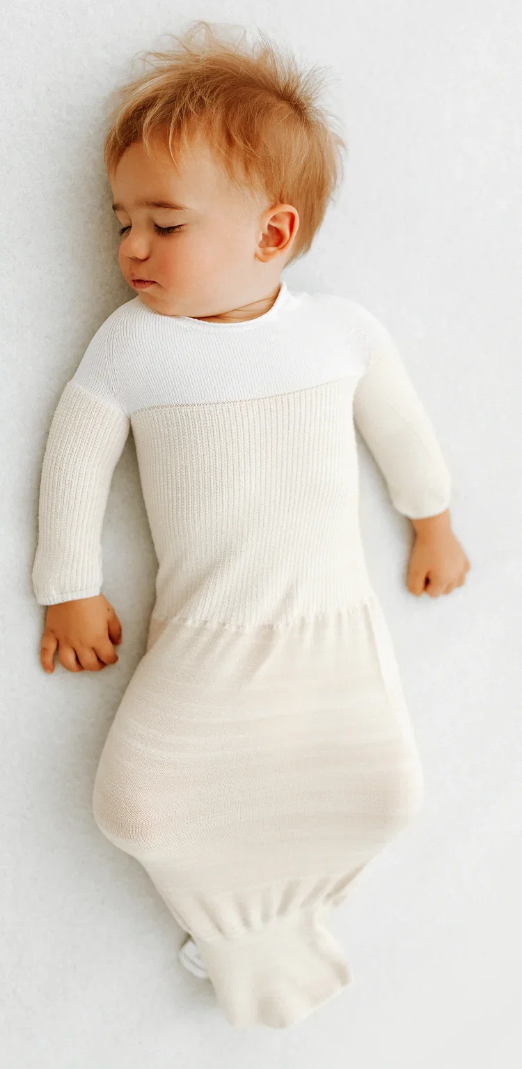 Bamboo Arms Out Beige