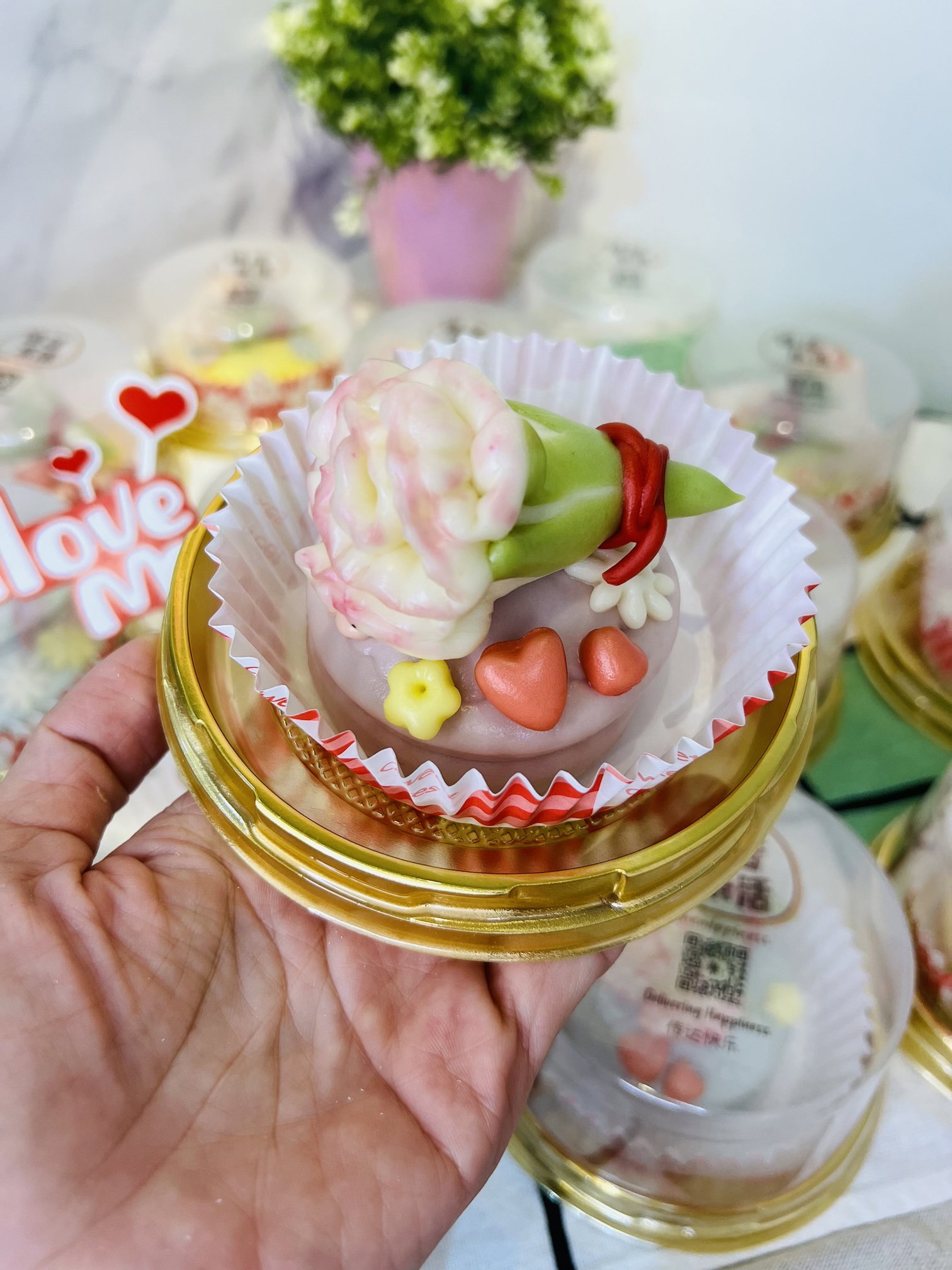 Mother's Day Carnation Bun _2