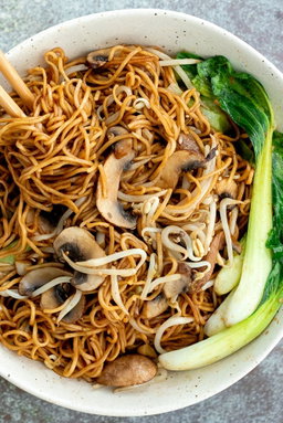 Vegetarian Chow-Mein