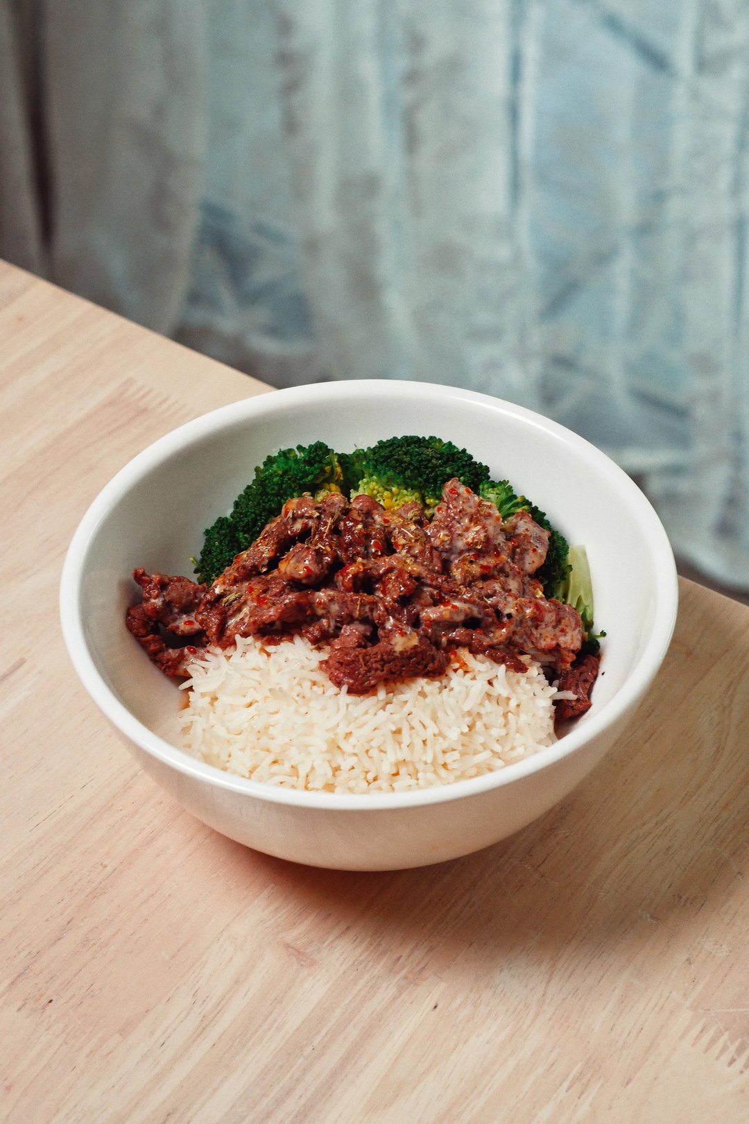SESAME BEEF BOWL