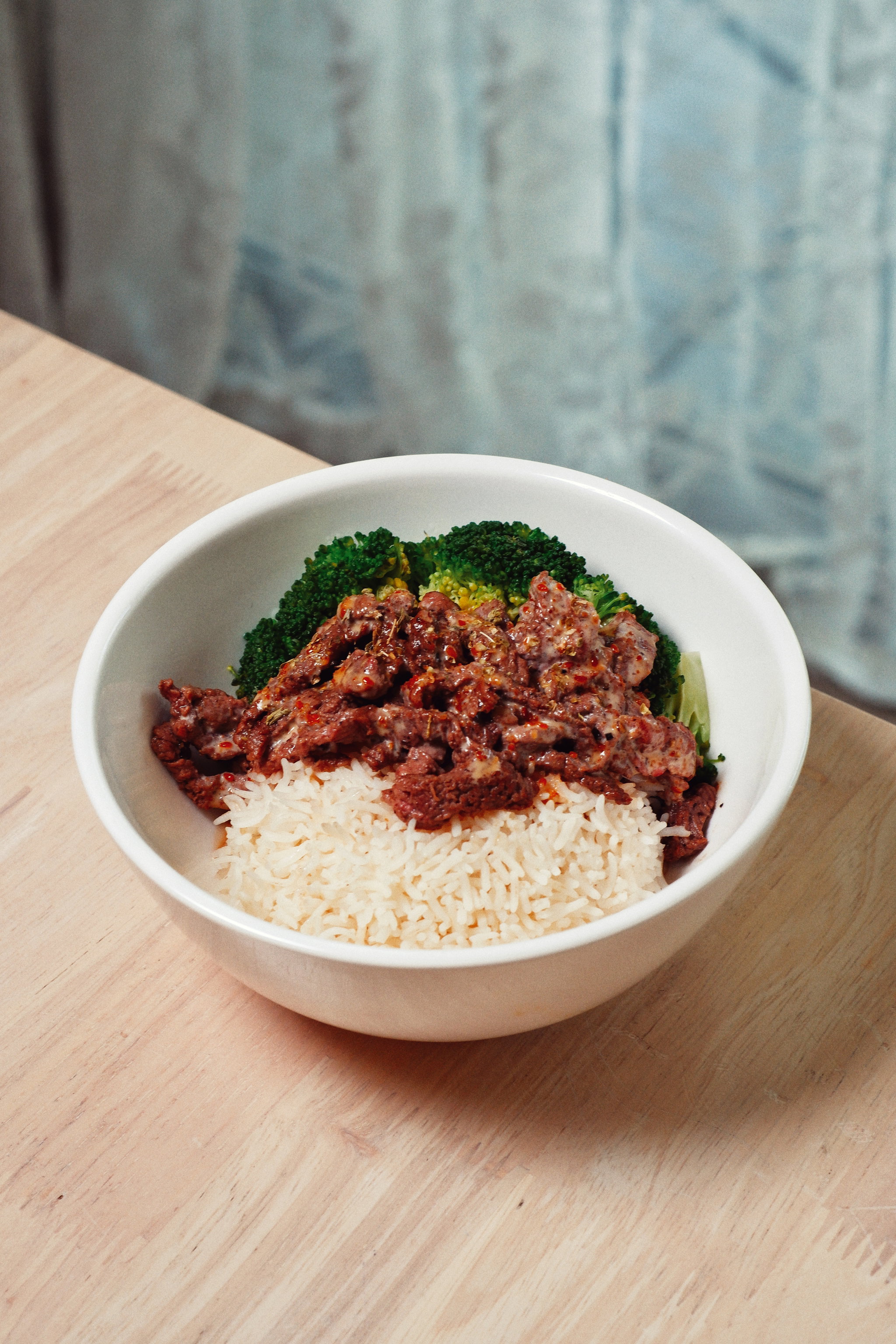SESAME BEEF BOWL_0