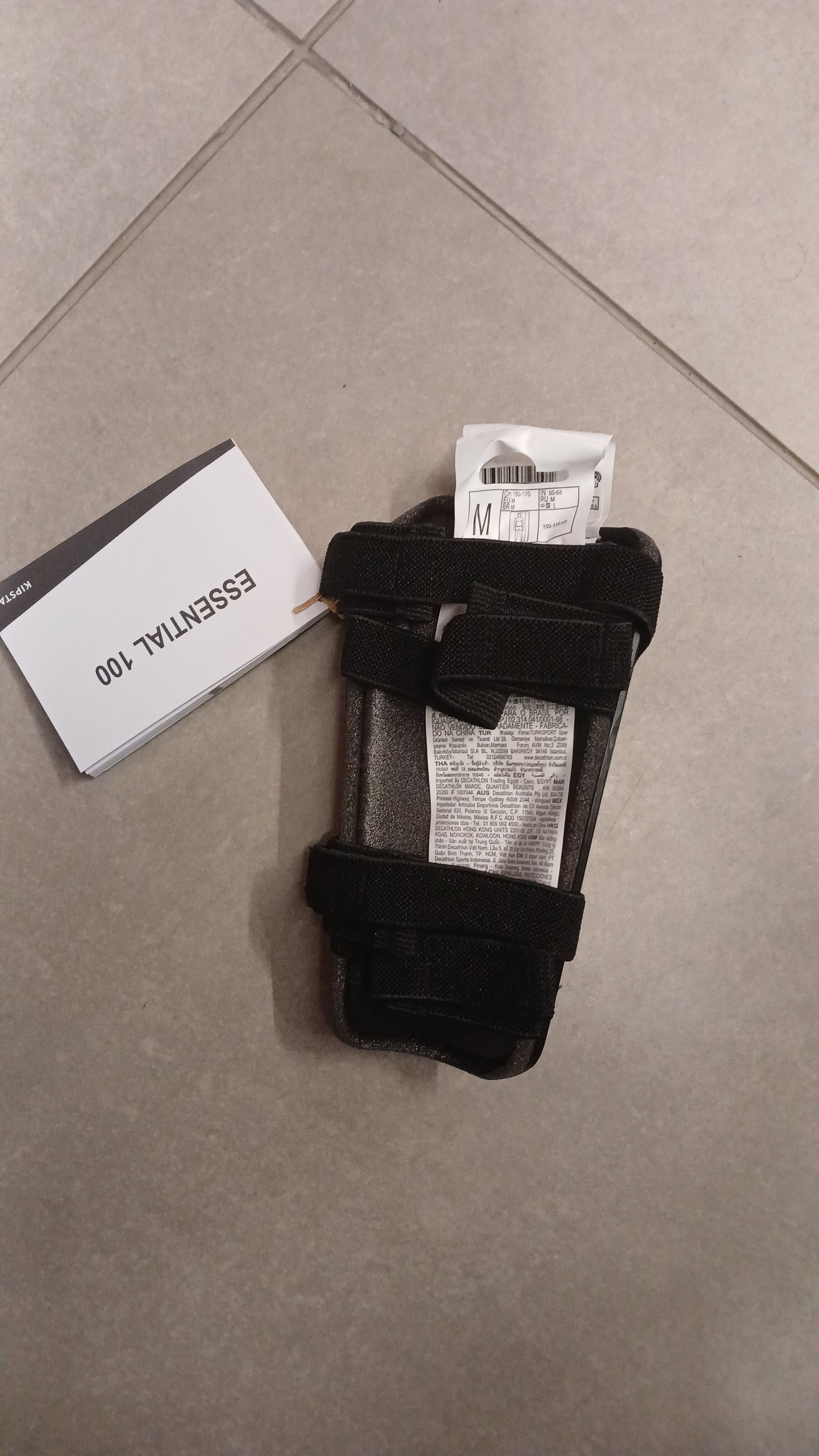 Football shinguard_1