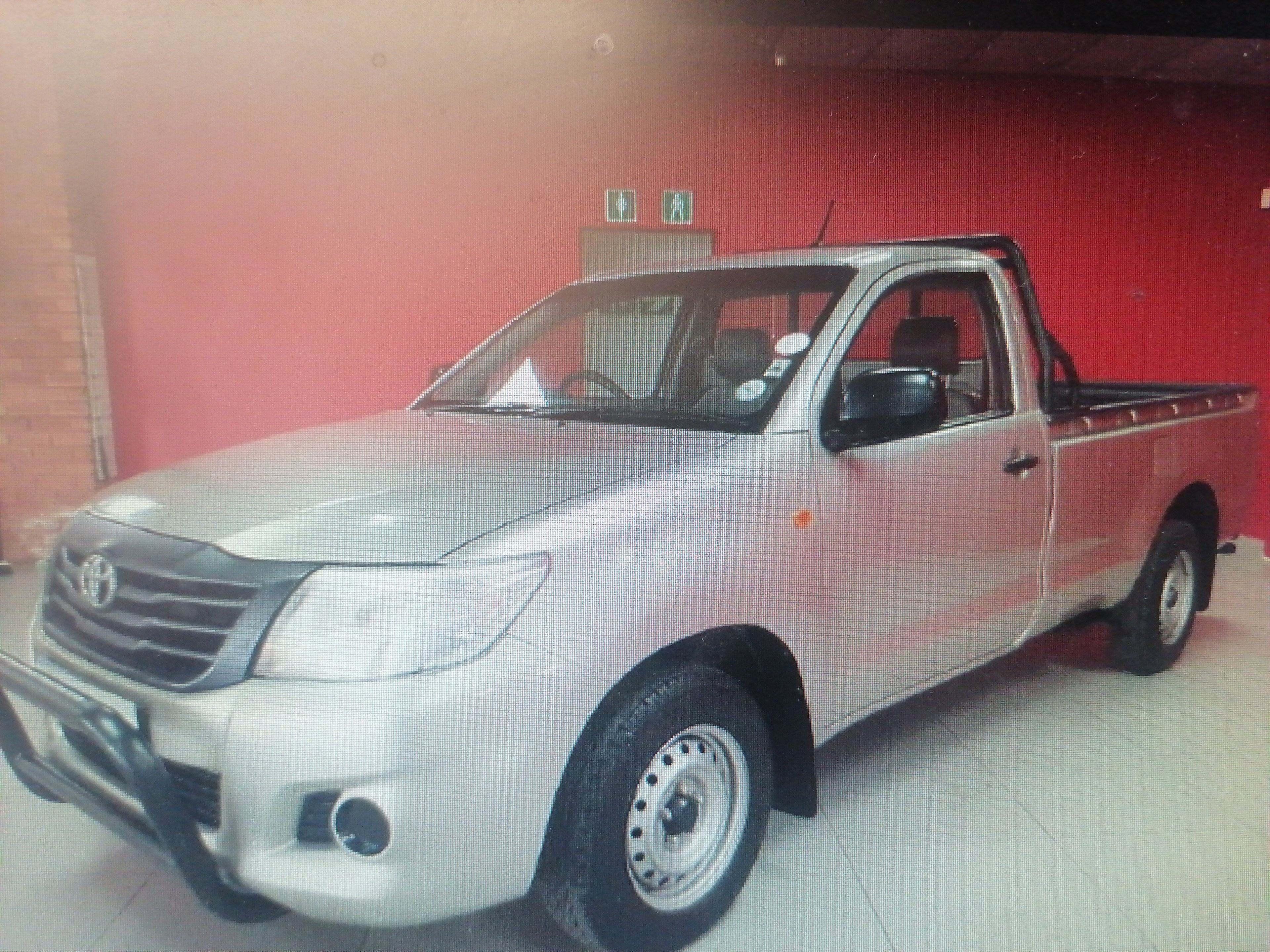 Toyota Hilux 2013 front headlamp