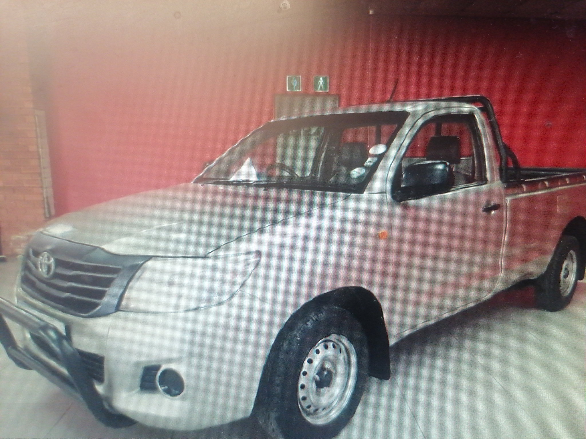 Toyota Hilux 2013 Bonnet 2.5/2.7_1