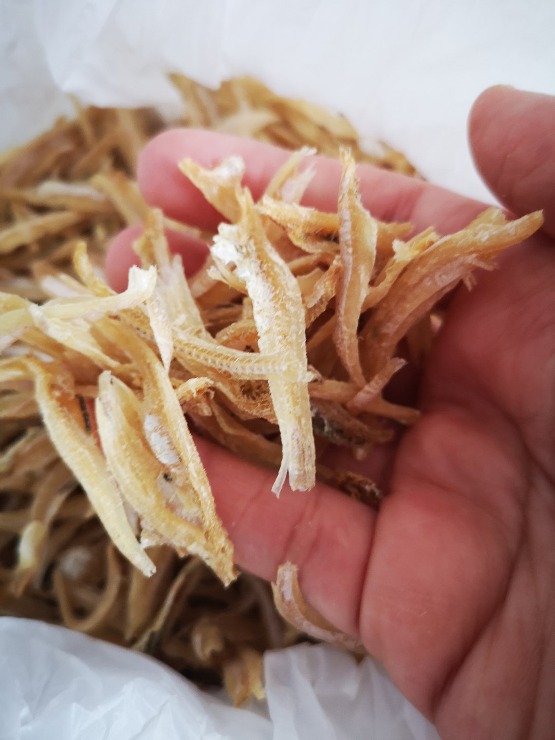 White dried anchovies 