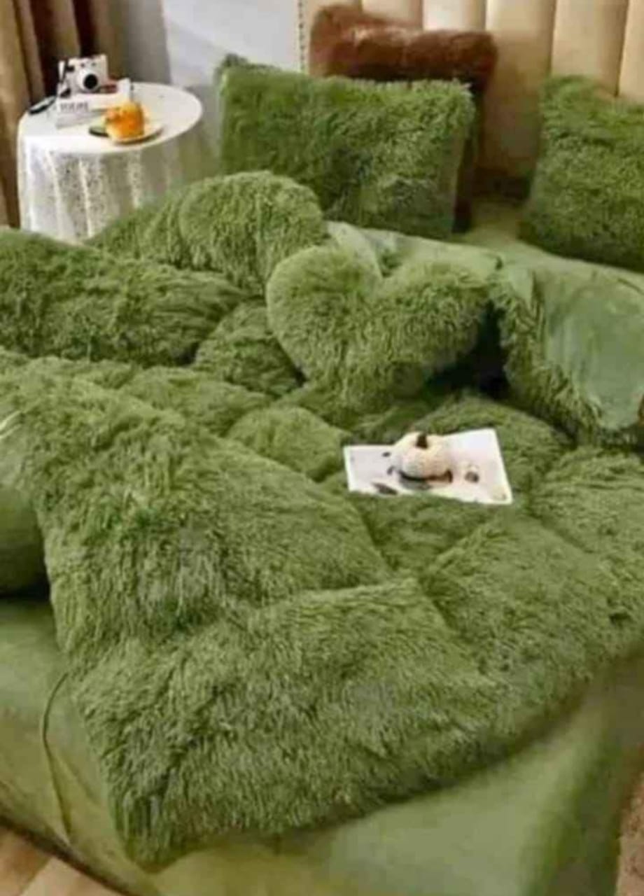 Soft and Fluffy Comforter Sets_5