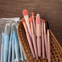 Mini set de 8 pinceaux 
