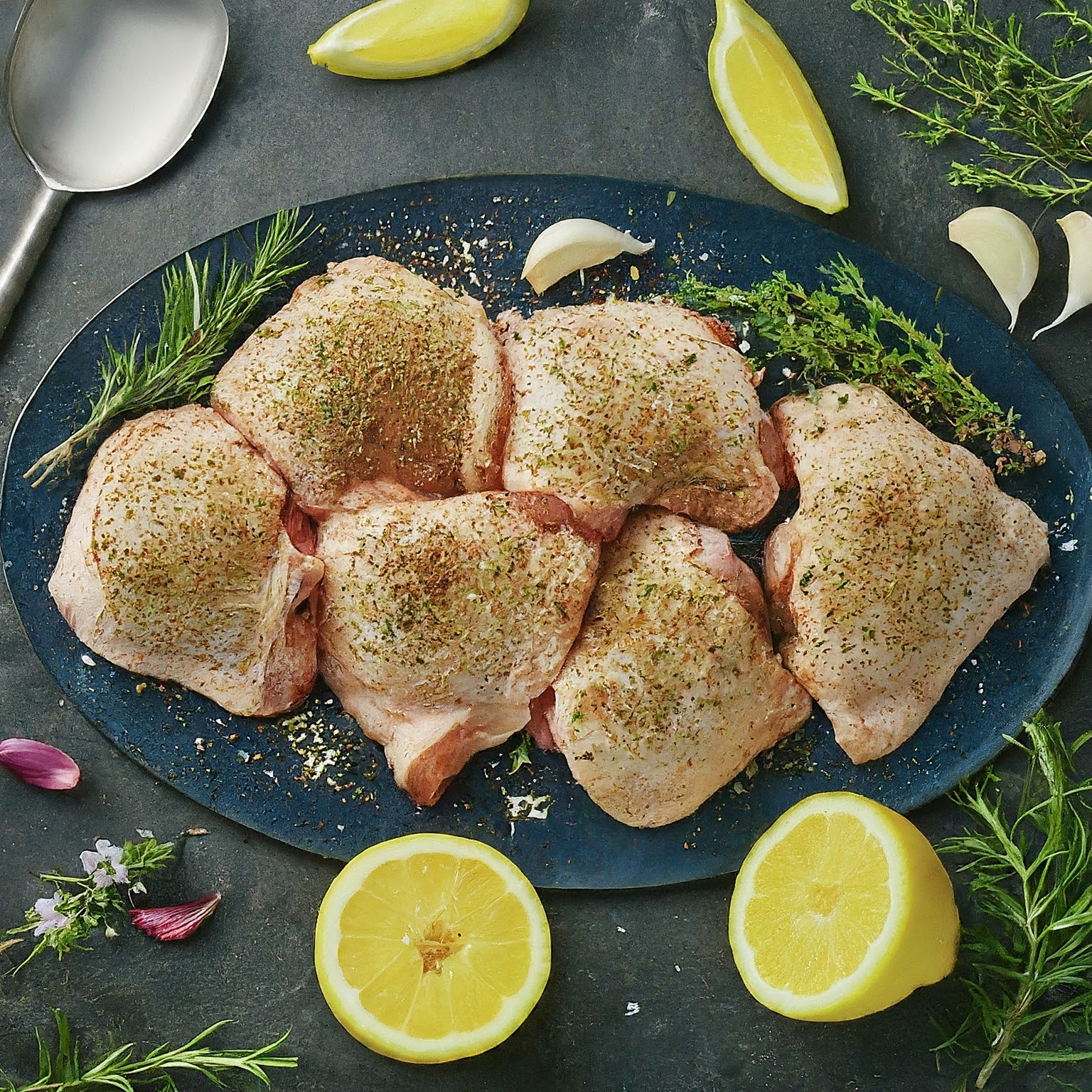 Haut de cuisse de poulet / Chicken Thighs_0