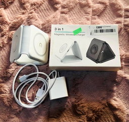 Magnetic Foldable Wireless Charger