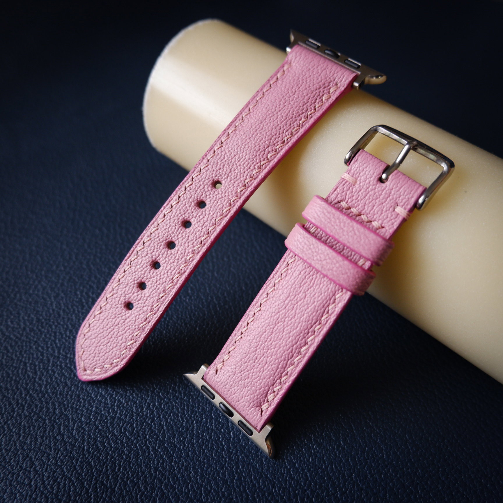 Apple Watch Strap in pink goatskin_0