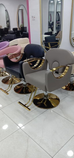 Executive Salon Barbers Chair..gold