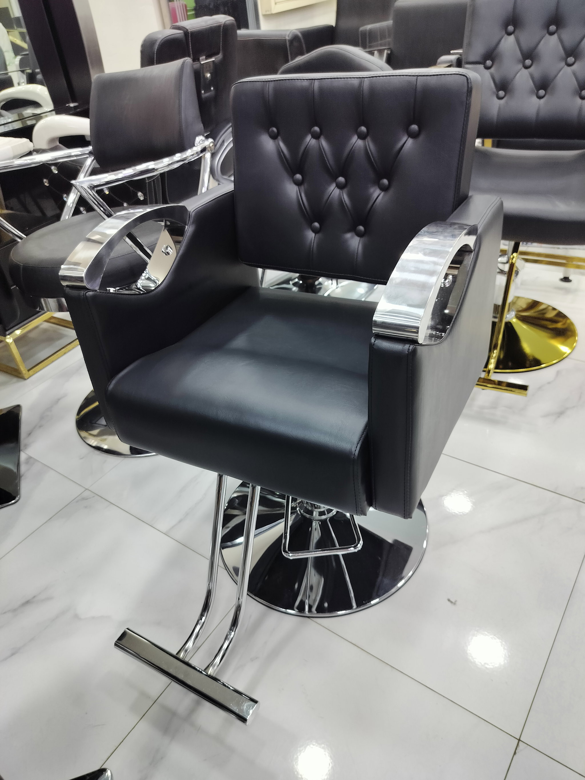 STRONG LEATHER BARBING CHAIR ( 7154)_0
