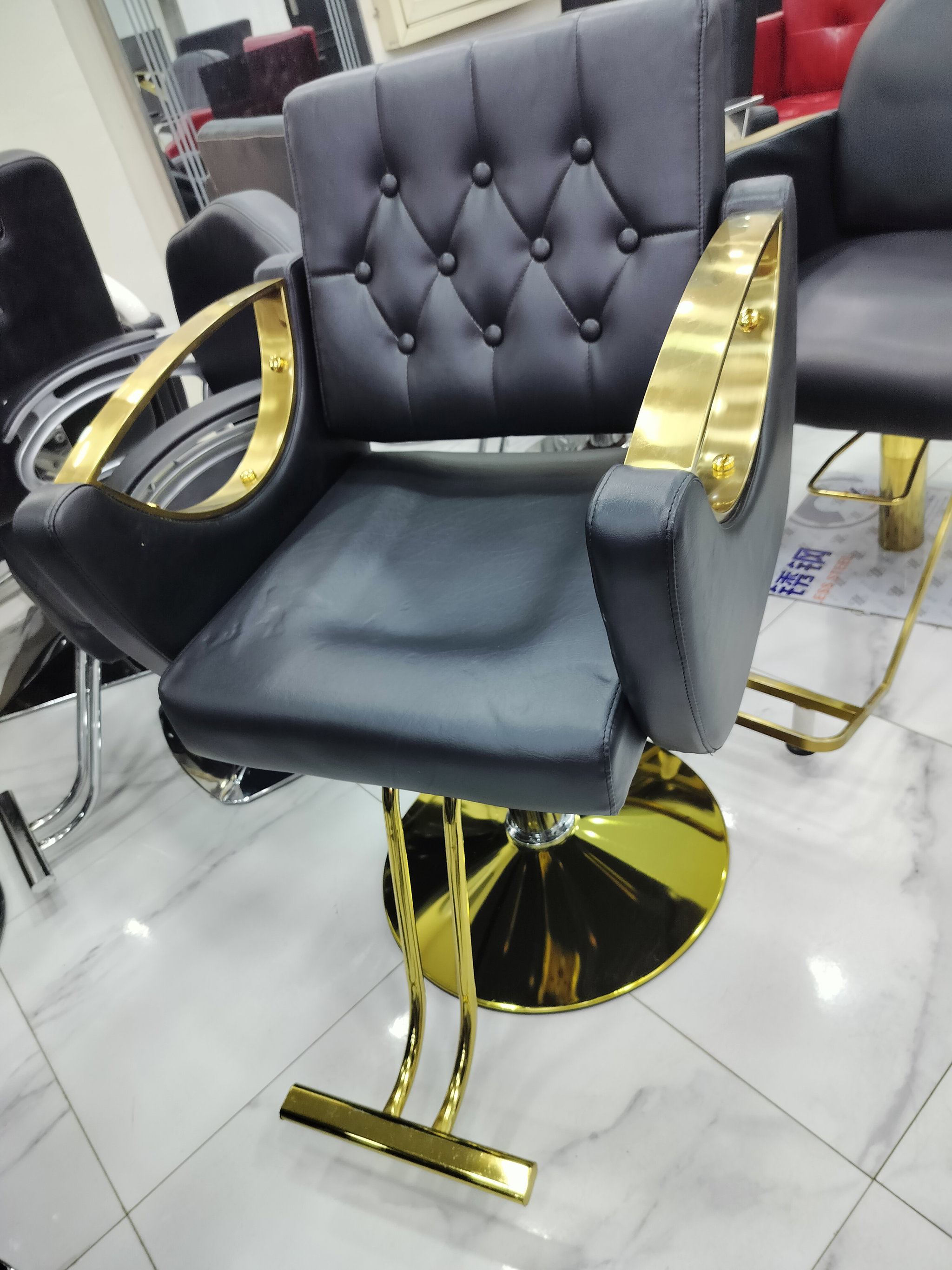 Salon stylish chair gold _1