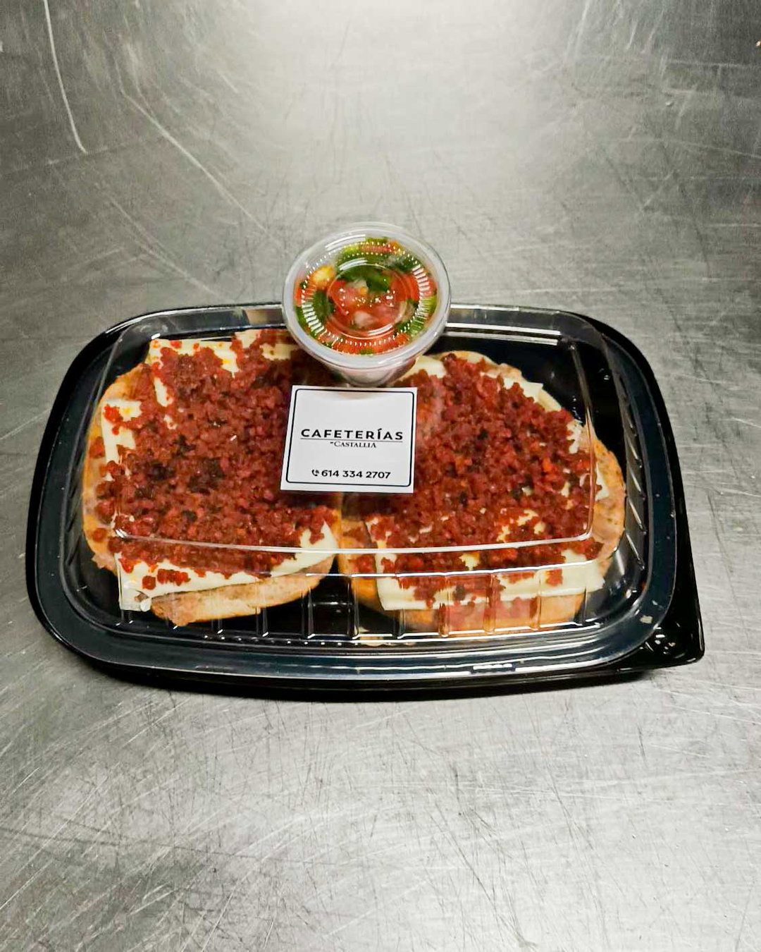 Molletes con chorizo