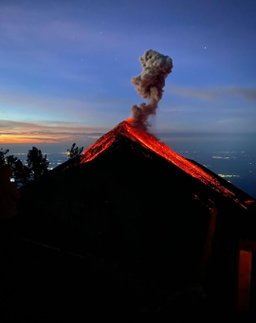 שאטלים מ ס. קריסטובל לגוואטמלה- שני עד חמישי-כל יום