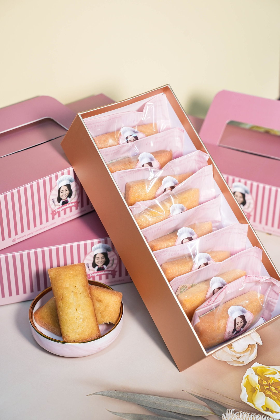 Assorted Financiers 