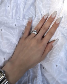 ROUND SOLITAIRE RING