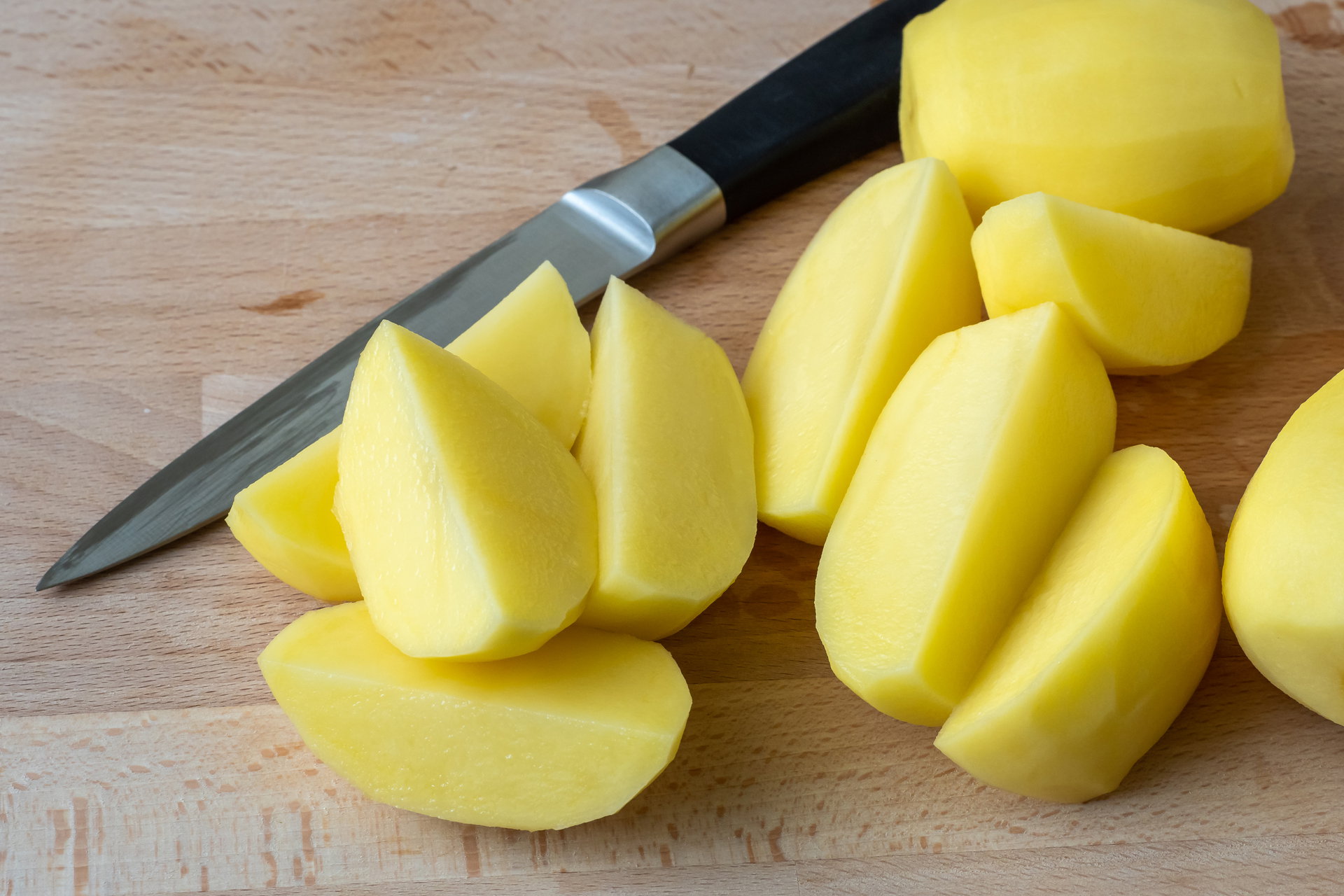 Potatoes, Quarter Cut, Peeled_0