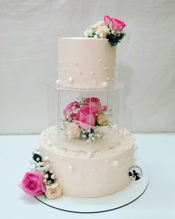 2 Tiered Wedding Cake - Buttercream Finish 