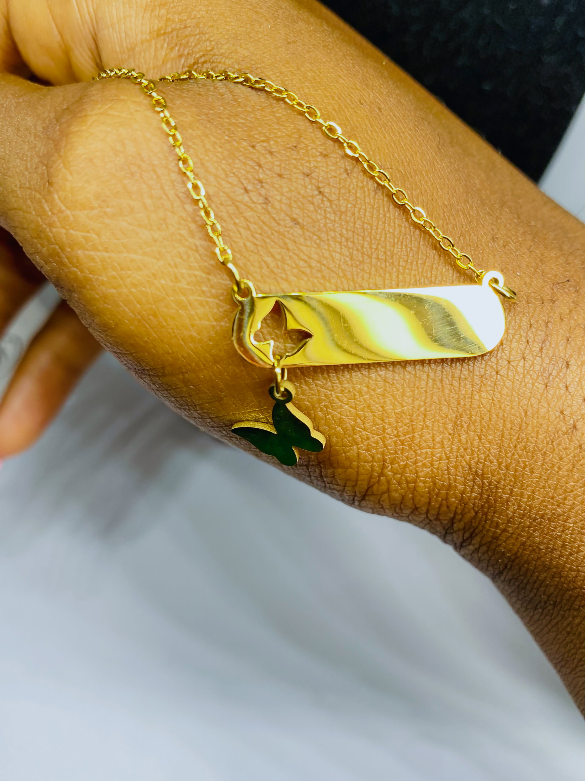 Collier barre papillon_3