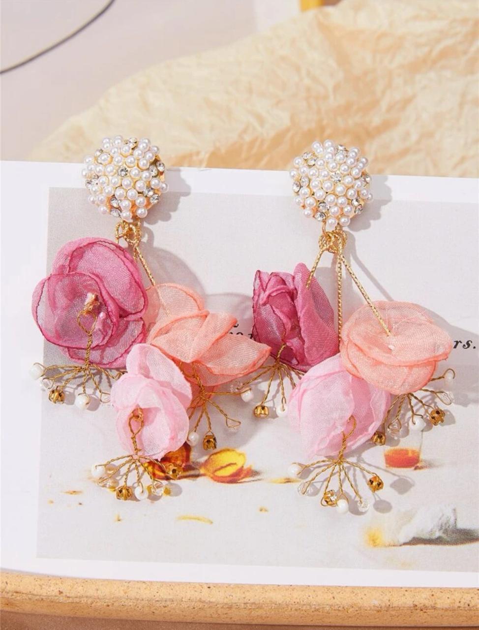 Wavy Cloth & Faux Pearl Decor Flower Earrings For Women, Suitable For Daily Wear And Vacation_0