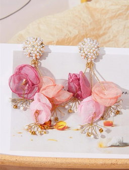 Wavy Cloth & Faux Pearl Decor Flower Earrings For Women, Suitable For Daily Wear And Vacation