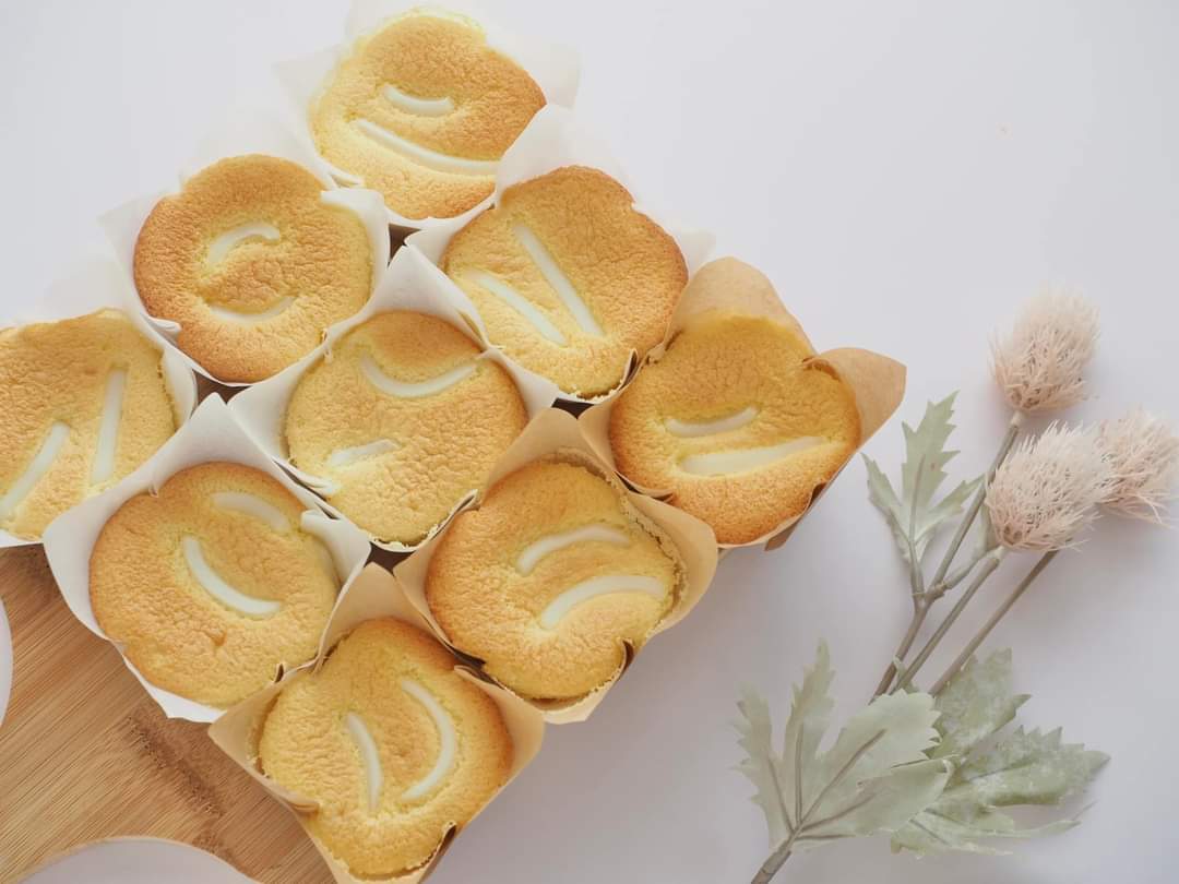 Cup cakes chiffon Pandan coconut lava _2