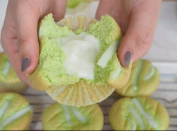 Cup cakes chiffon Pandan coconut lava 