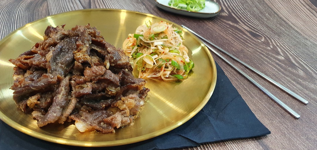 Brisket bulgogi + Salad (completely cooked /1-2 servings)
