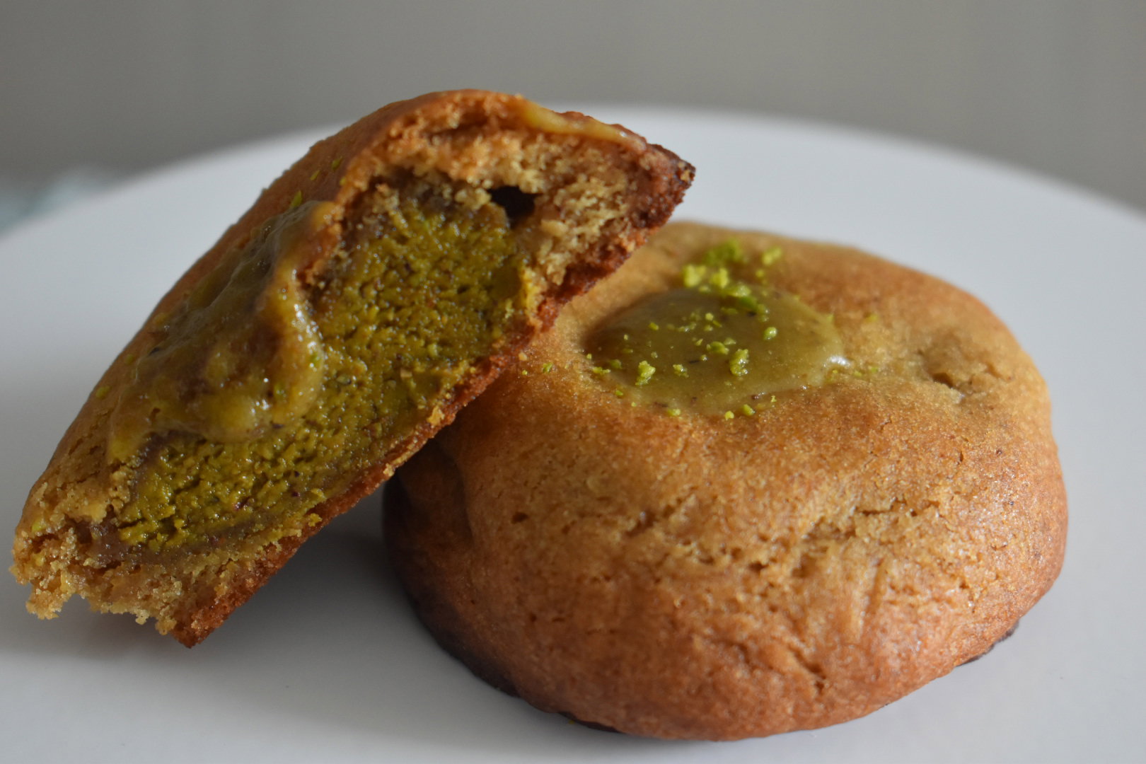 White Miso Pistachio Soft Centre Cookie  | 白味噌開心果軟心曲奇_0