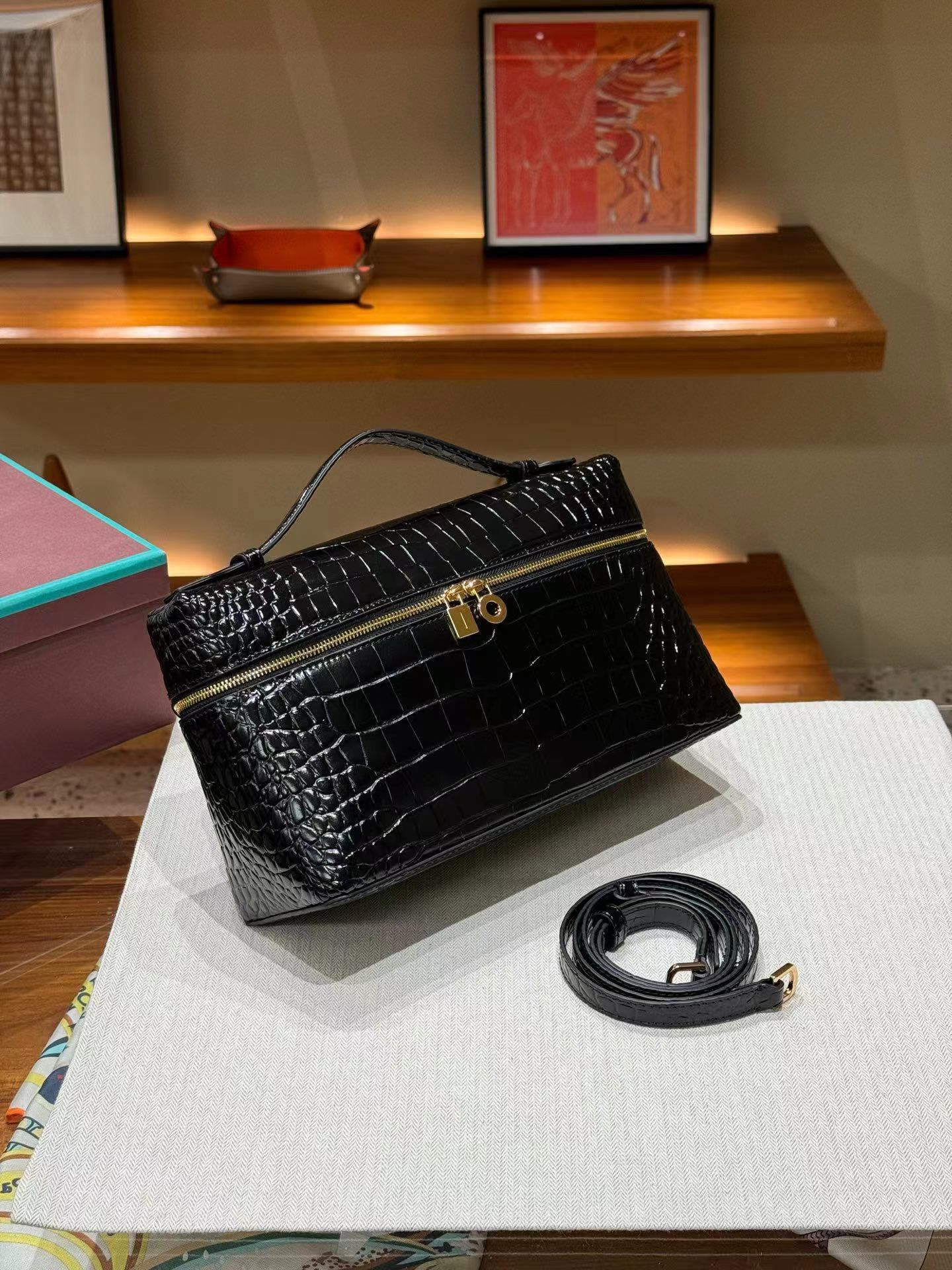 Large Size Vantiy Bag 27cm Croc Print Leather _0