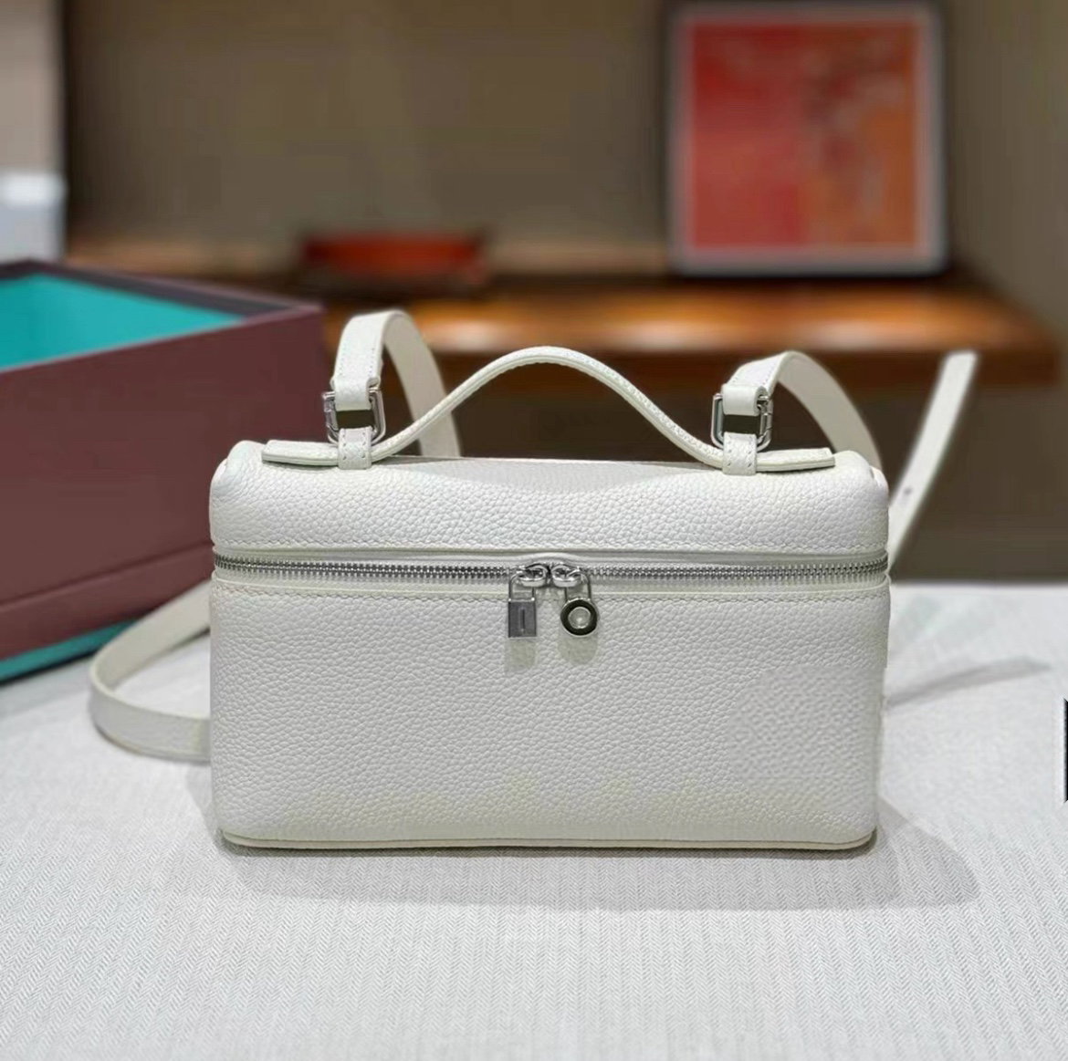 Mini Vanity Bag 19cm in Togo Leather _9