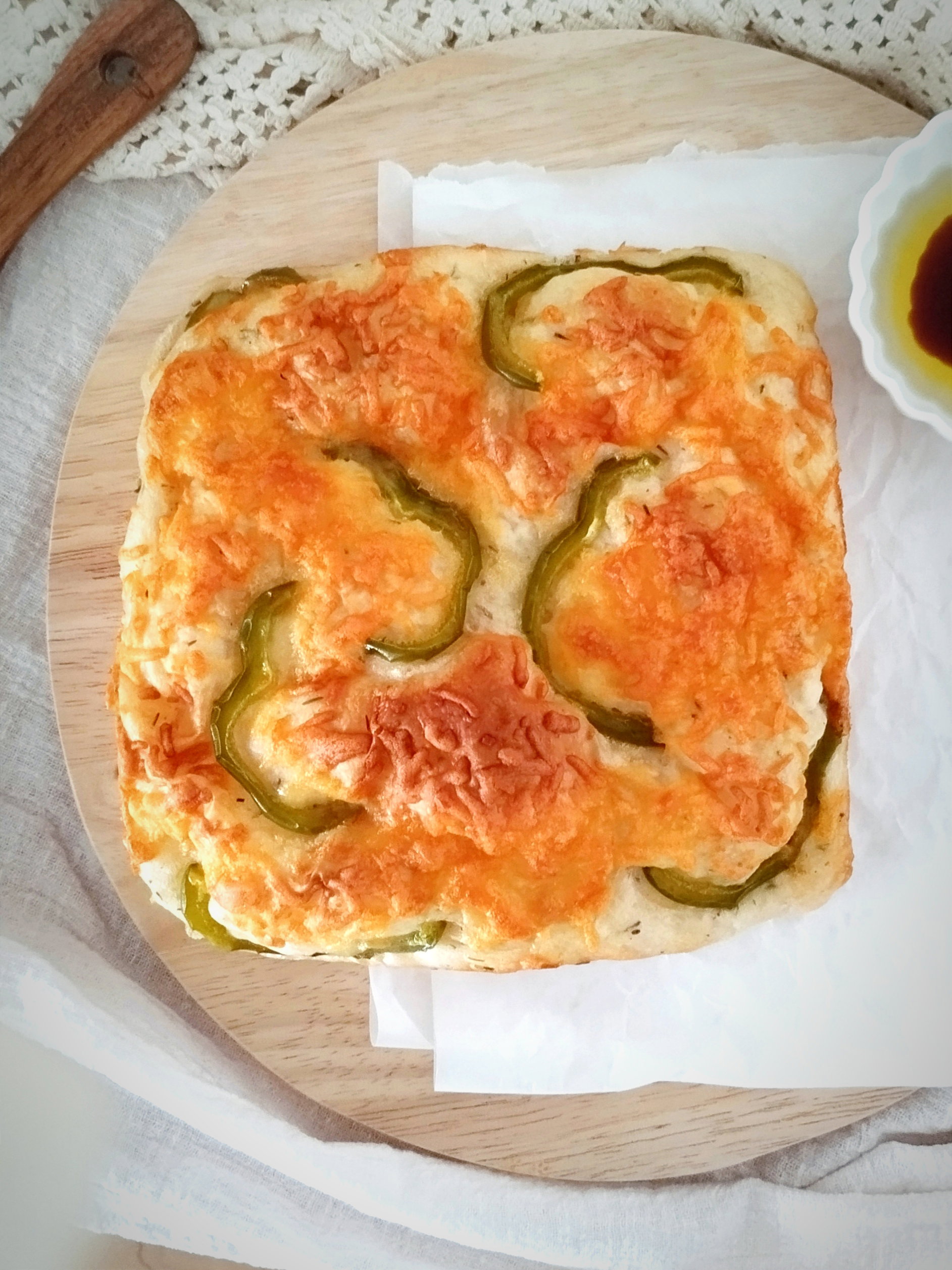 Pepper & Cheddar Focaccia _0