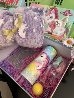 Surprise Gift Box - 🦄 Unicorn