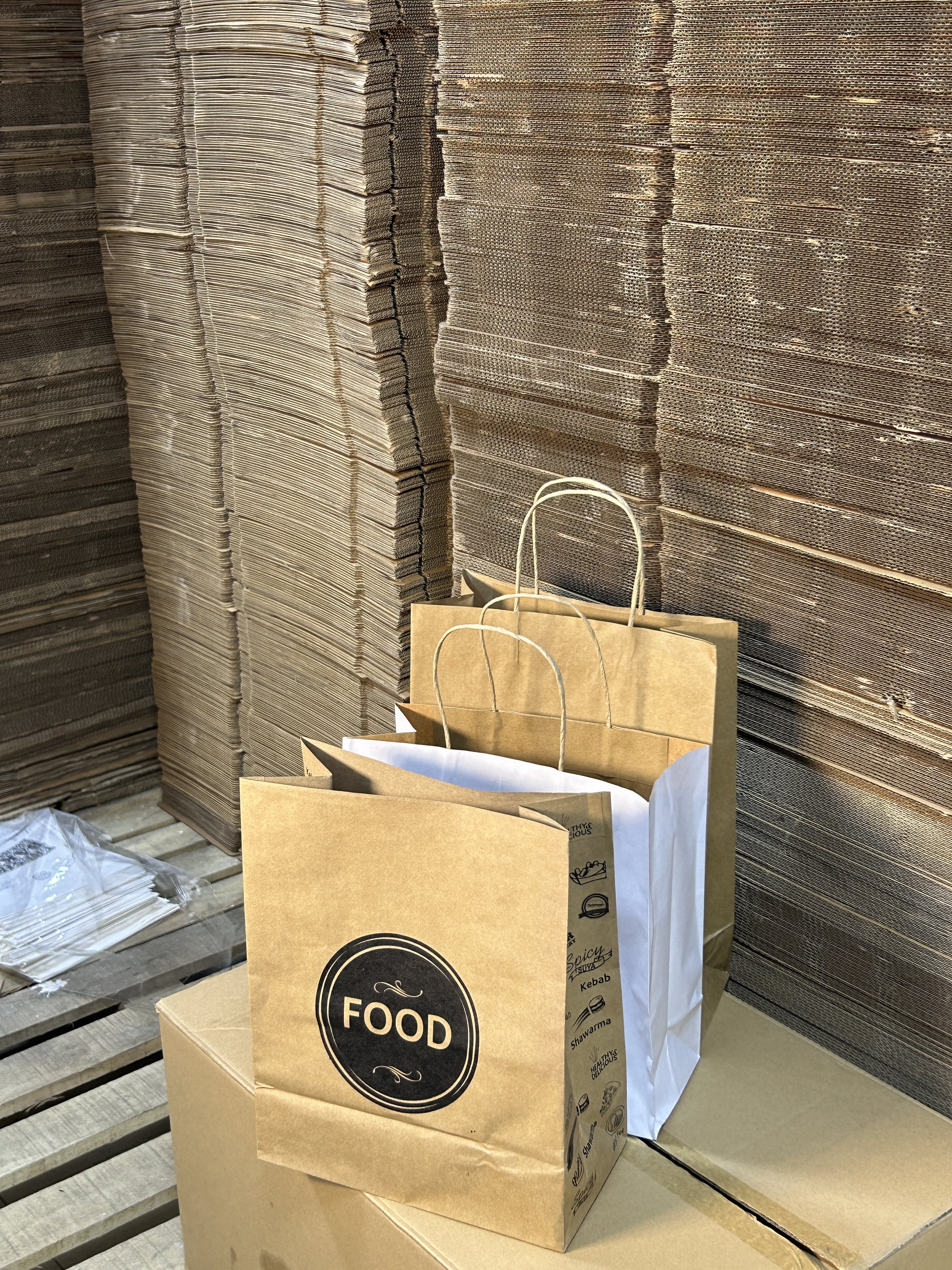 DELIVERY TAKEOUT BAGS - GENERIC DESIGN / “FOOD TO GO” BROWN & BLACK WITHOUT HANDLES_6